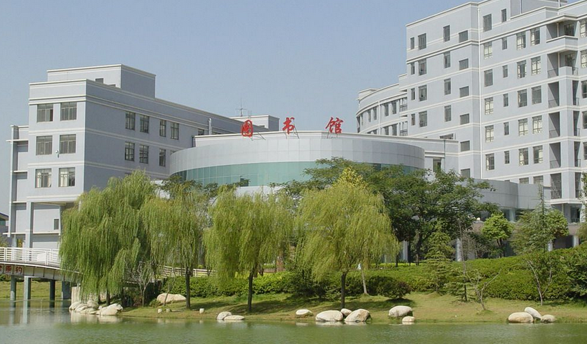 武汉工程大学图书馆